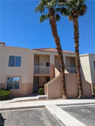 Photo #1: 2441540 Listing 