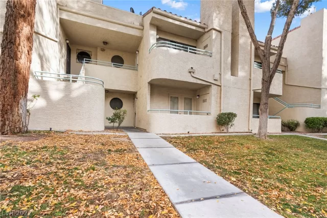 MLS: 2441548 Condo For Sale