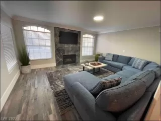 Photo #1: 2441585 Listing 