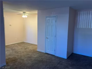 Photo #5: 2441619 Listing 