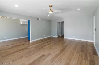 Photo #3: 2441624 Listing