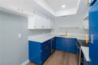 Photo #5: 2441624 Listing