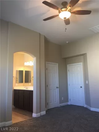 Photo #6: 2441649 Listing 