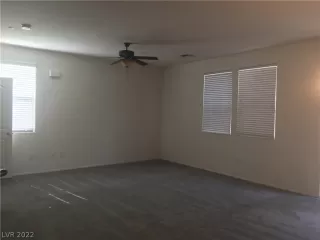 Photo #6: 2441665 Listing