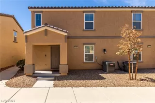 Photo #5: 2441673 Listing 