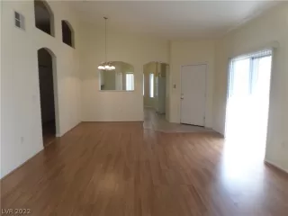 Photo #1: 2441734 Listing 