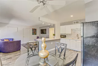 Photo #2: 2441741 Listing