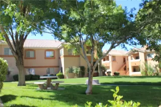 Photo #5: 2441790 Listing 