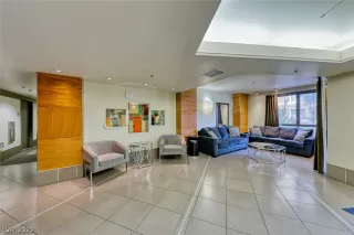 Photo #4: 2441798 Listing 