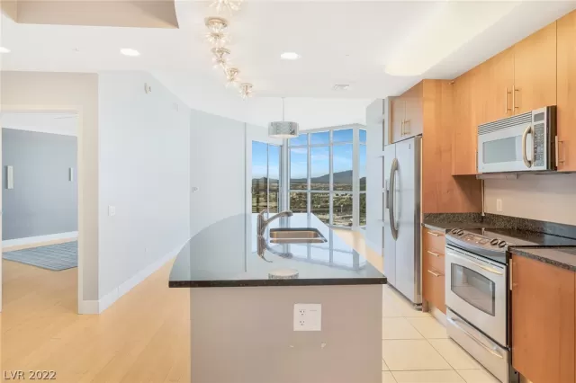 MLS: 2441806 Condo For Sale