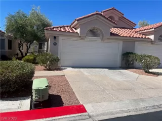 Photo #1: 2441893 Listing