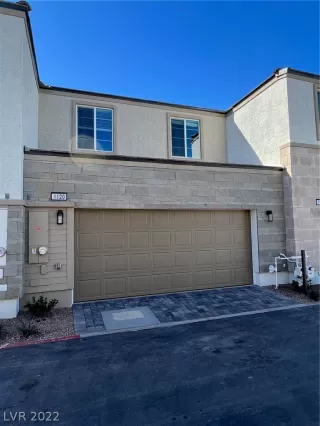 Photo #1: 2441897 Listing 