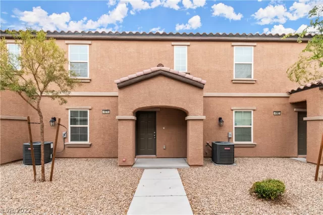 MLS: 2441901 Condo For Sale