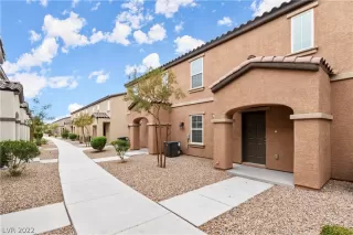 Photo #1: 2441901 Listing 