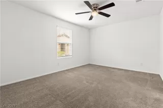 Photo #4: 2441901 Listing 