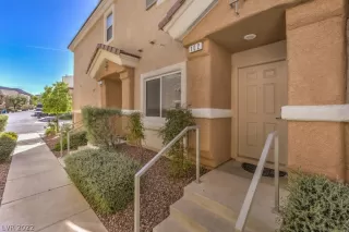 Photo #3: 2441905 Listing