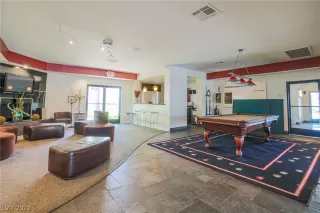 Photo #5: 2441921 Listing 