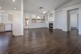 Photo #2: 2441938 Listing 