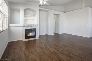 Photo #3: 2441938 Listing 