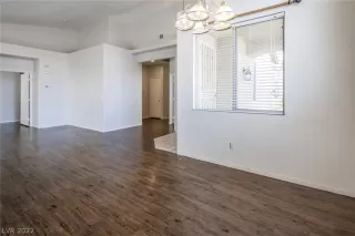 Photo #6: 2441938 Listing 