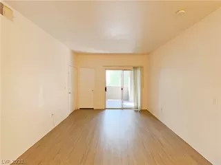 Photo #3: 2442070 Listing 