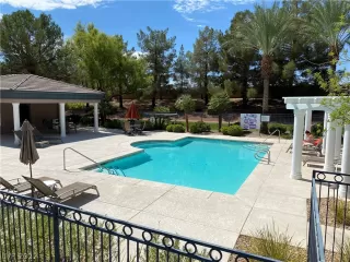 Photo #1: 2442090 Listing 