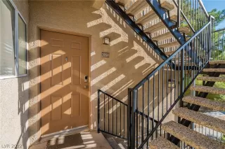 Photo #1: 2442103 Listing