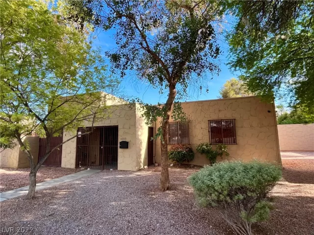 MLS: 2442106 Condo For Sale