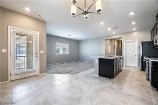 Photo #6: 2442114 Listing 