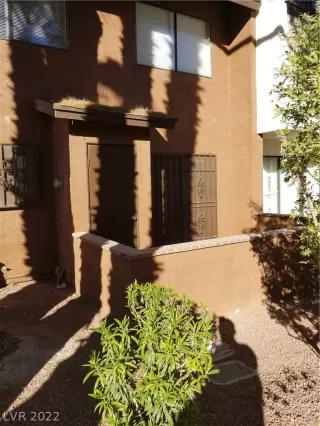 Photo #3: 2442121 Listing 