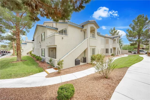 MLS: 2442136 Condo For Sale