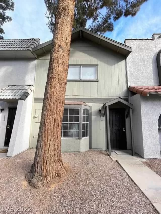 Photo #1: 2442150 Listing 