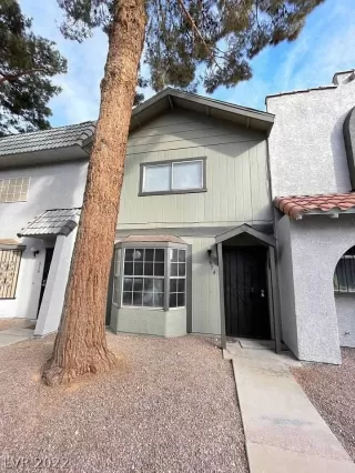 Photo #3: 2442150 Listing 