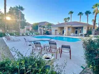 Photo #2: 2442171 Listing 