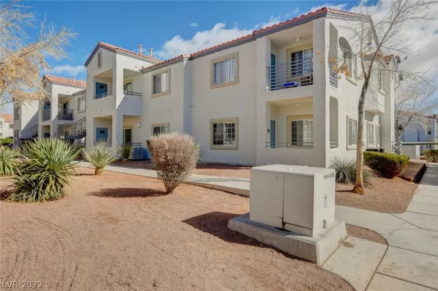 MLS: 2442205 Condo For Sale