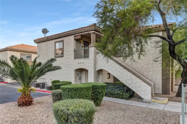 MLS: 2442242 Condo For Sale