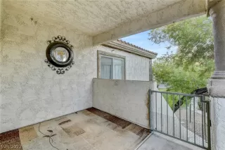 Photo #2: 2442242 Listing 