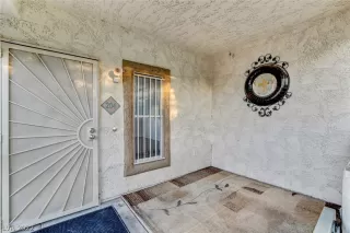 Photo #4: 2442242 Listing 