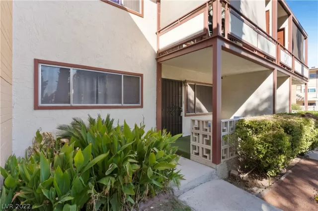 MLS: 2442253 Condo For Sale