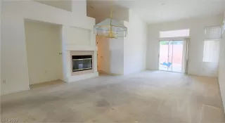 Photo #3: 2442276 Listing