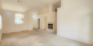 Photo #4: 2442276 Listing