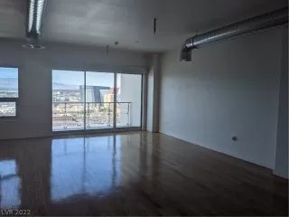 Photo #4: 2442318 Listing 