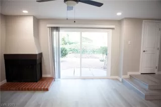 Photo #5: 2442340 Listing