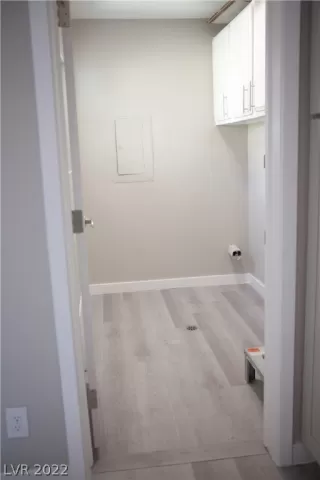 Photo #6: 2442340 Listing