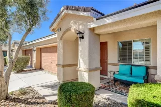 Photo #2: 2442345 Listing