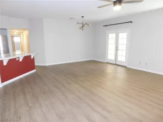 Photo #3: 2442540 Listing 