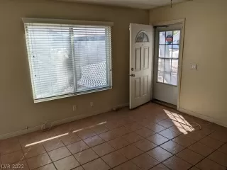 Photo #4: 2442555 Listing 