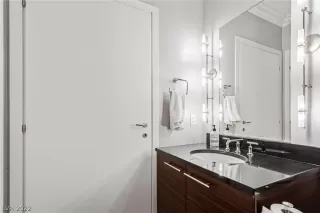 Photo #2: 2442559 Listing