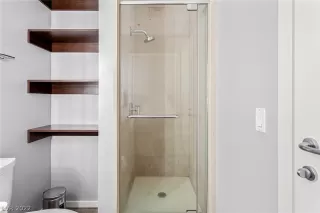 Photo #3: 2442559 Listing