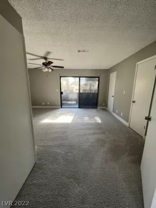 Photo #5: 2442569 Listing 